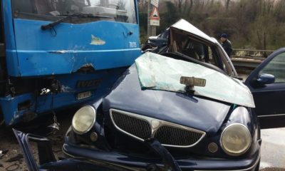 Incidente tra pullman ed auto Arcella