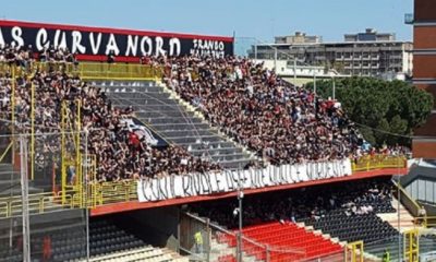 Striscione Foggia Bari