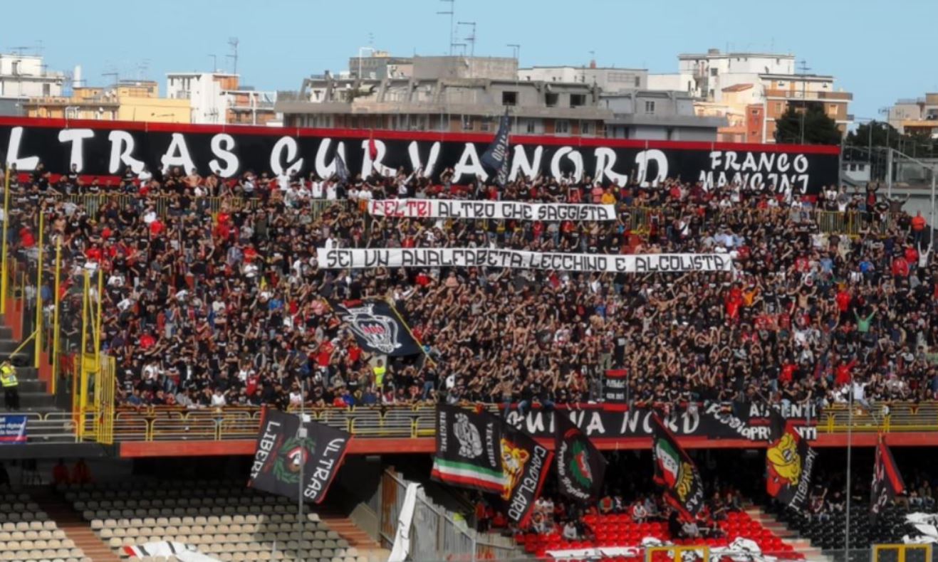 Striscione Curva Nord Foggia