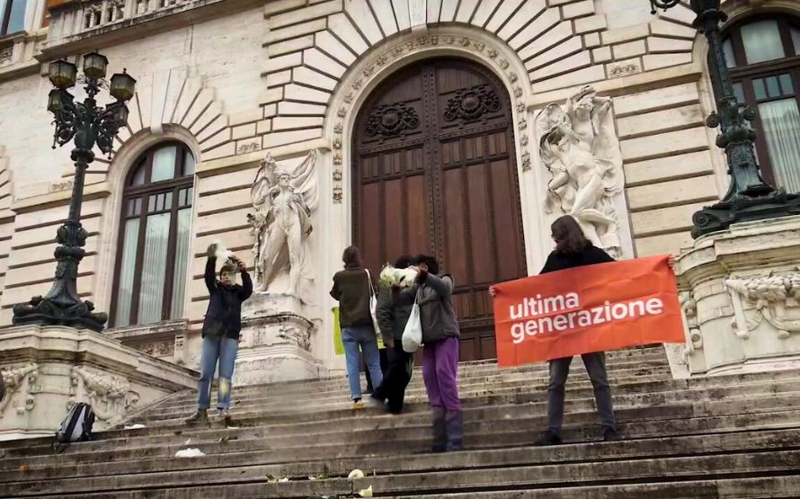 Ultima Generazione