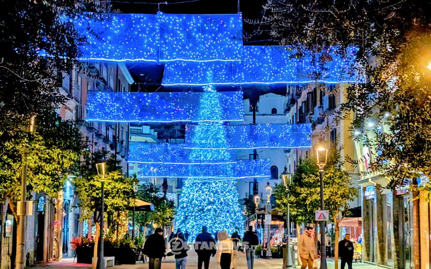Albero di Natale Salerno 2025